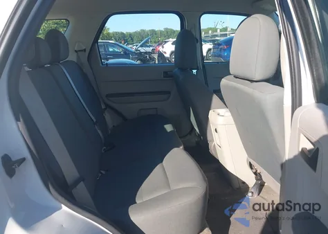 2010 Ford Escape Xls from USA, damaged, VIN 1FMCU9C71AKD02199